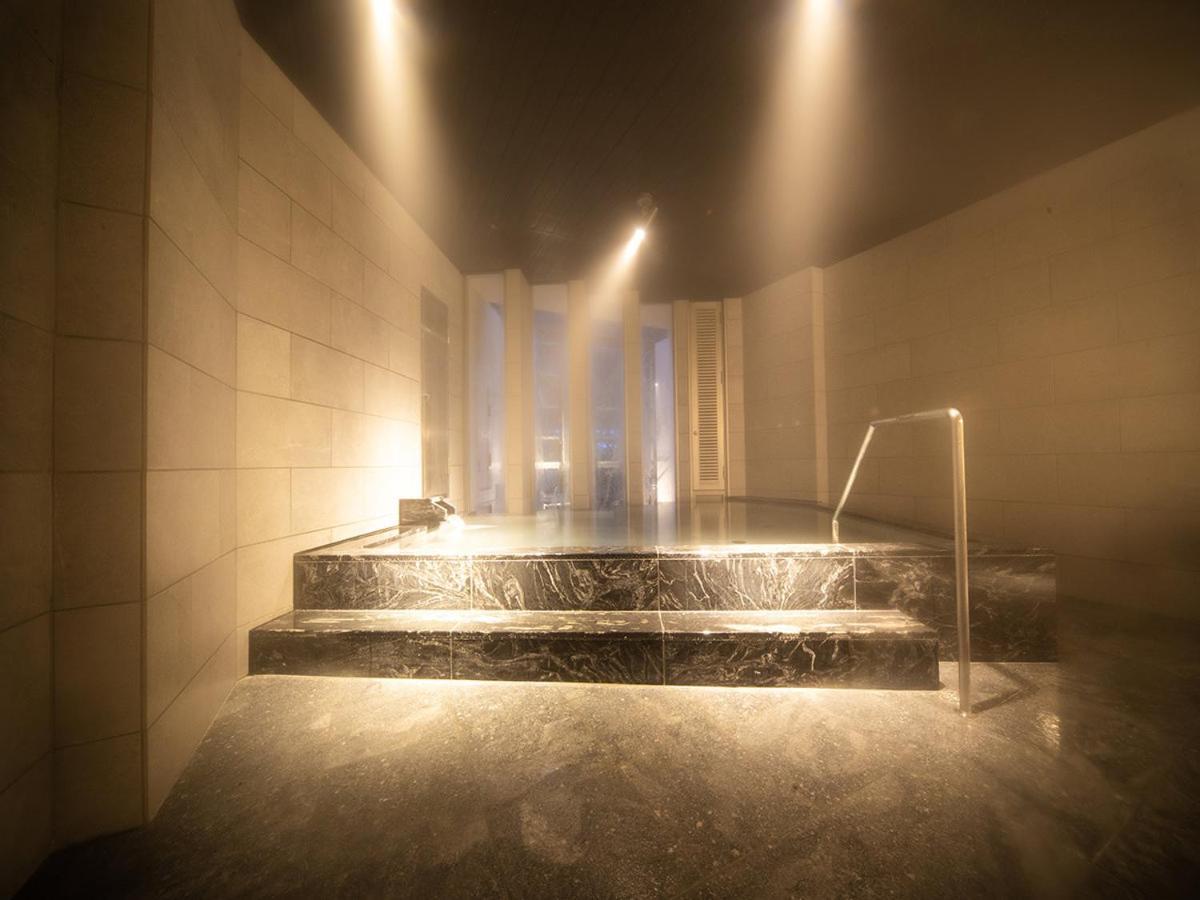 Готель Aizu Higashiyama Onsen Tsuki No Akari Екстер'єр фото